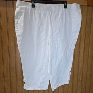 Essentials White Capri Pants Plus Size 22/24W Lace Hem Elastic‎ Waist